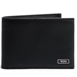 NWT Tumi ‘Monaco’ single billfold wallet